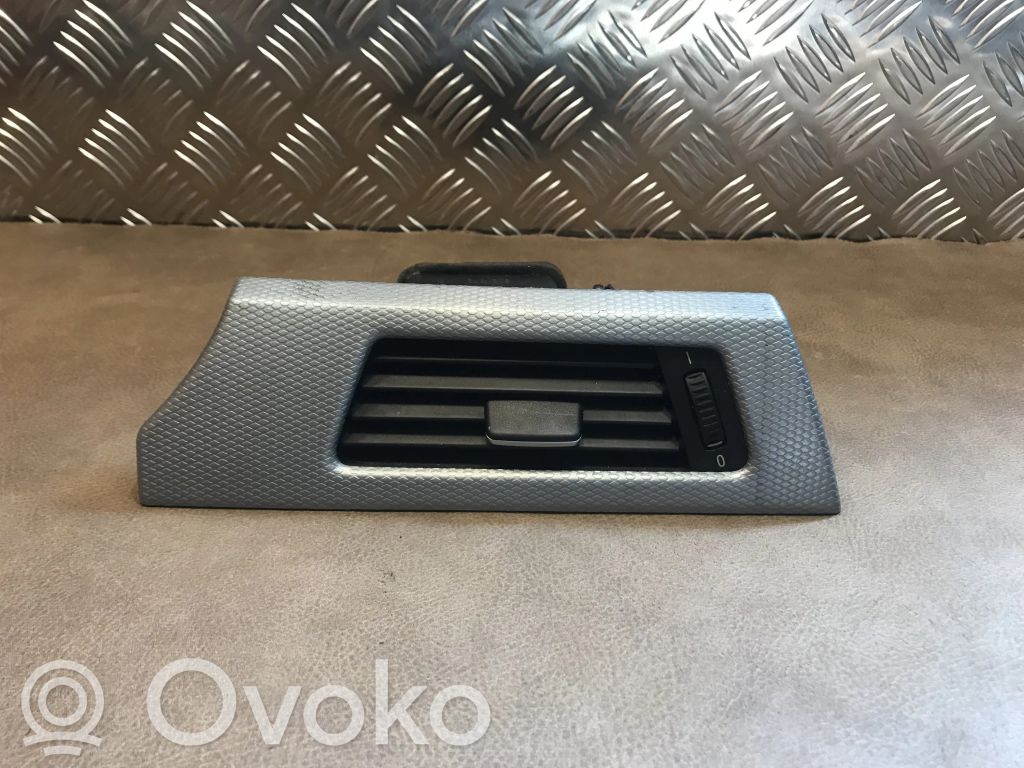 BMW 3 E90 E91 Loga gaisa režģis 