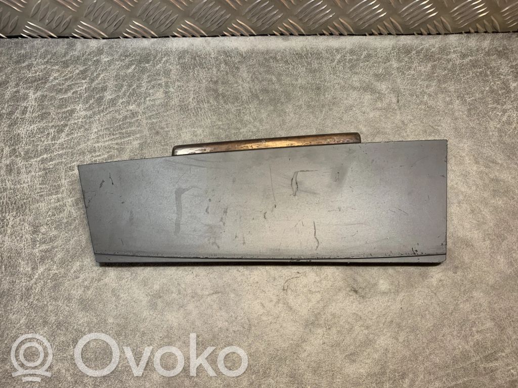 BMW 7 E65 E66 Otros repuestos del interior 