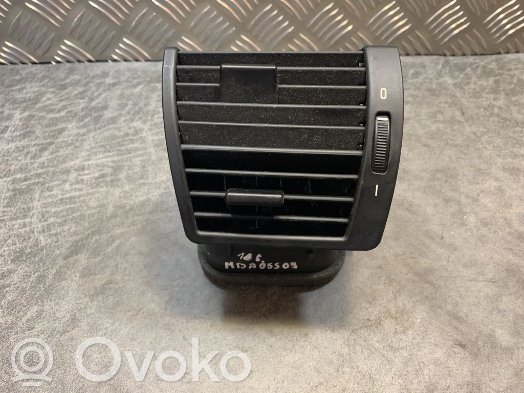 BMW X5 E53 Lango oro grotelės 
