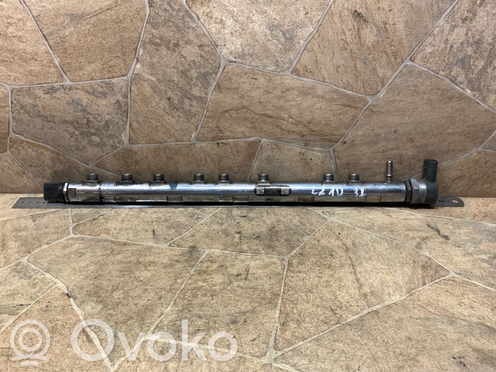 BMW 5 F10 F11 Tuyau de conduite principale de carburant 
