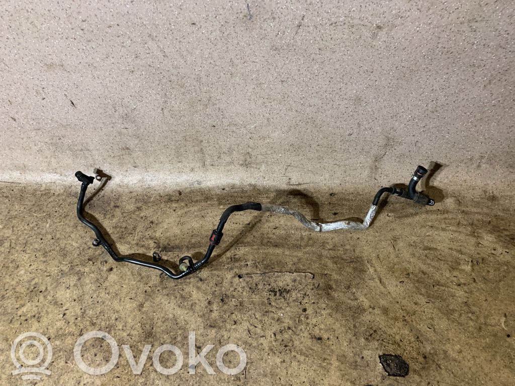 Audi A8 S8 D4 4H Vacuum line/pipe/hose 