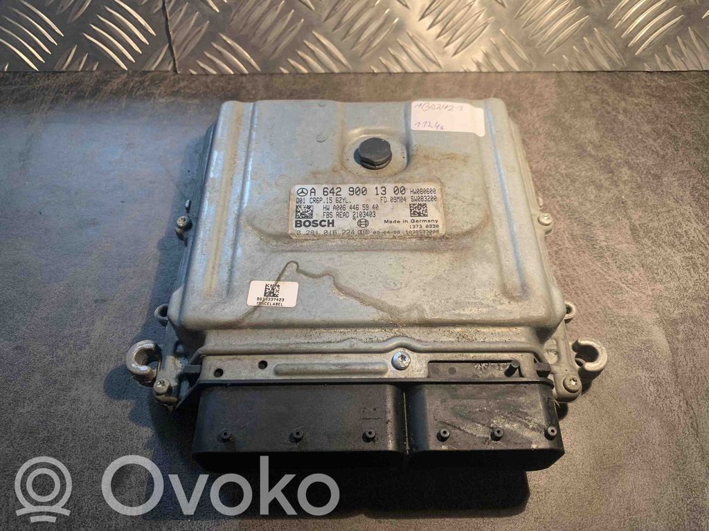 Mercedes-Benz E W212 Engine control unit/module 
