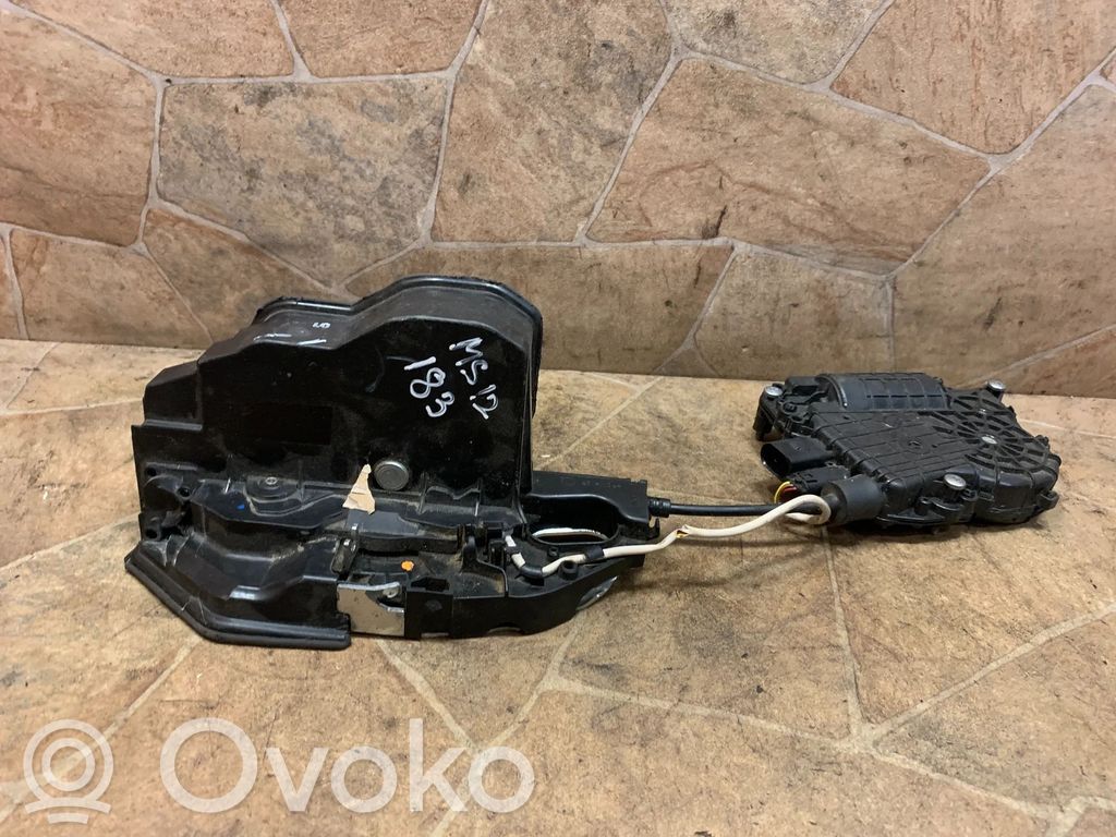 BMW 7 F01 F02 F03 F04 Etuoven lukko 