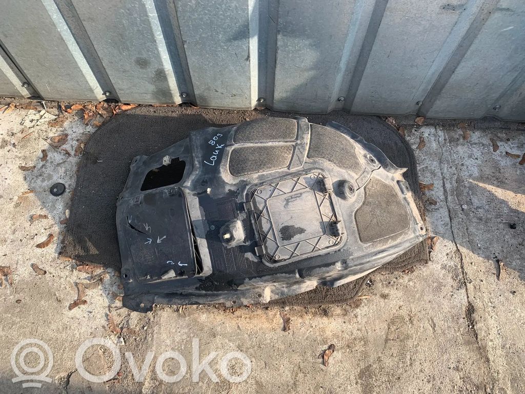 BMW 7 G11 G12 Nadkole przednie 