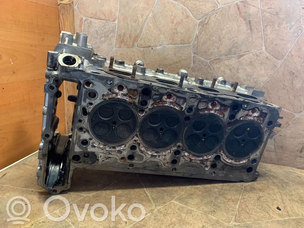 Mercedes-Benz C W204 Engine head 