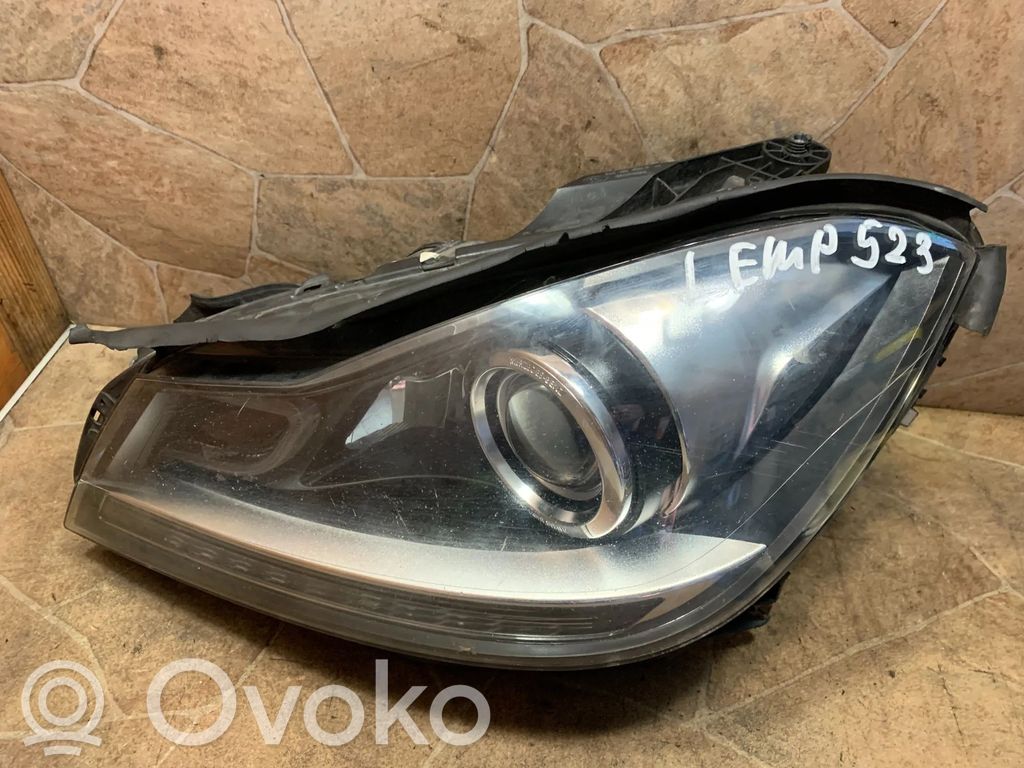 Mercedes-Benz C W204 Phare frontale 
