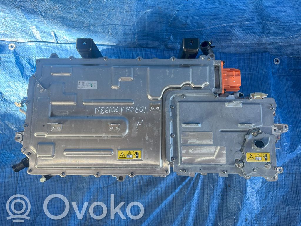 Renault Megane E-Tech Voltage converter inverter 