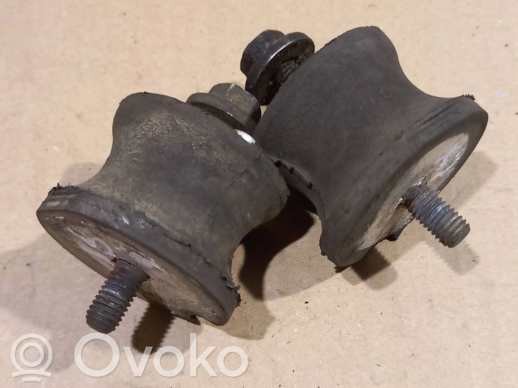 BMW 3 E46 Pārnesumkārbas spilvens 