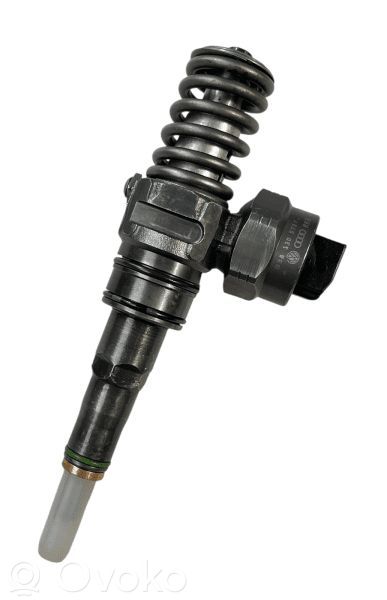 Audi A4 S4 B5 8D Wtryskiwacz paliwa 