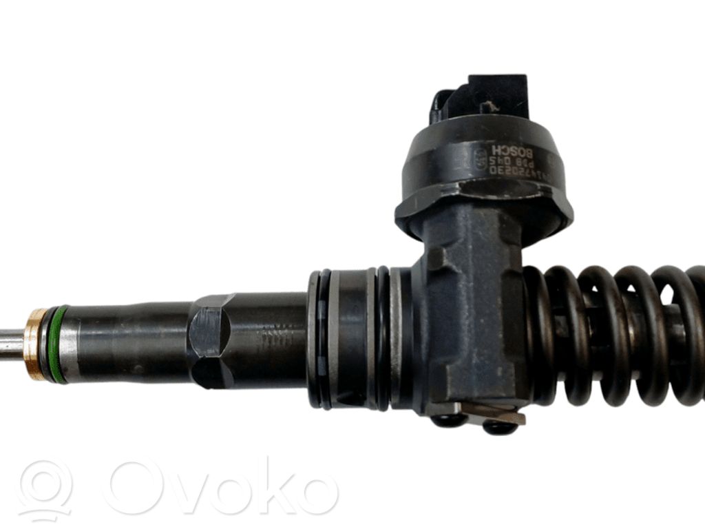 Audi A4 S4 B6 8E 8H Wtryskiwacz paliwa 