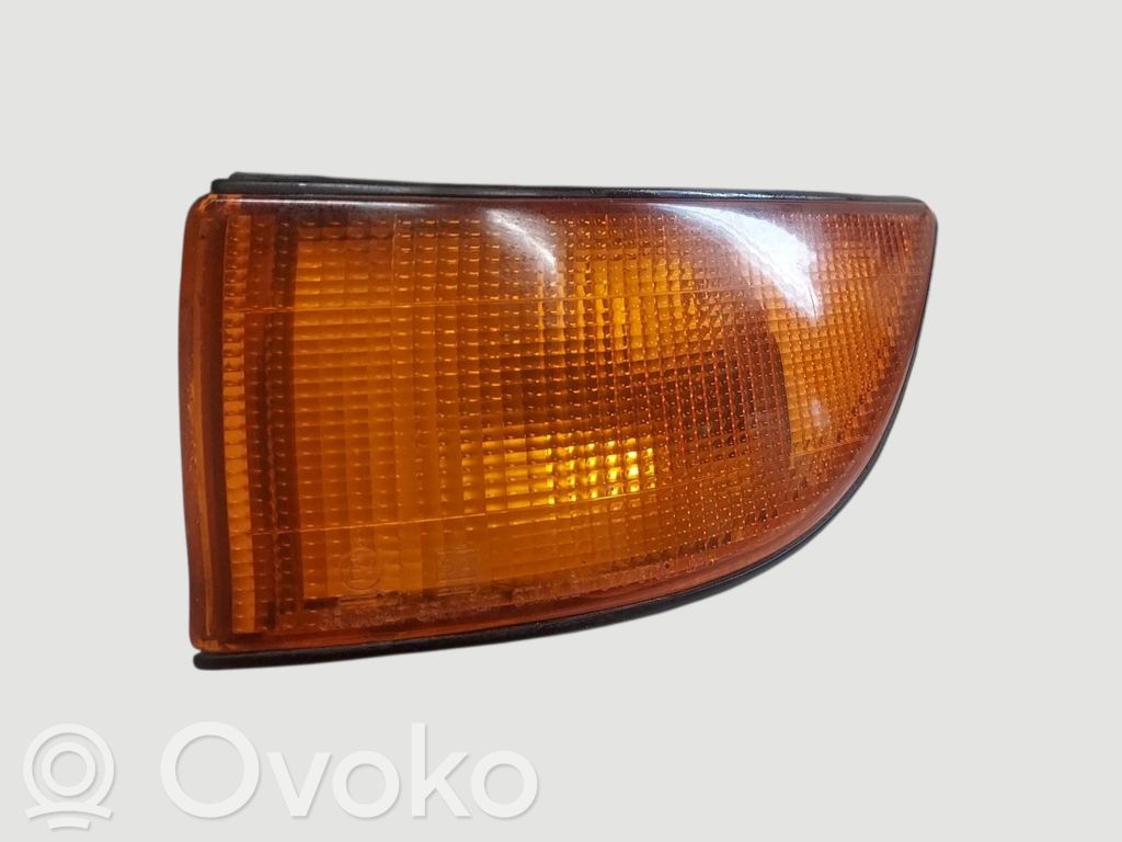 Mitsubishi Colt Kierunkowskaz przedni 