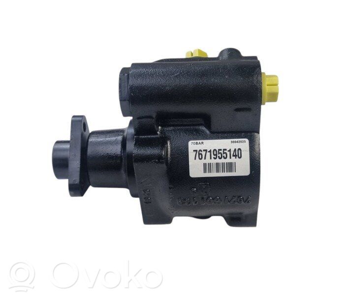 Volkswagen Transporter - Caravelle T3 Power steering pump 