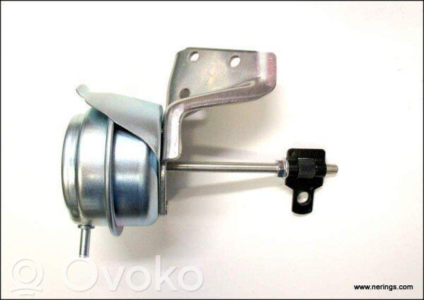 Toyota Corolla E120 E130 Cześć układu próżniowego turbosprężarki 