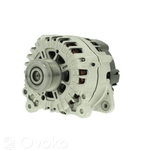 Volkswagen Touareg II Generatore/alternatore 