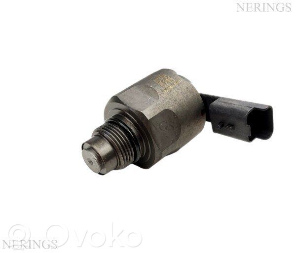 Land Rover Discovery 4 - LR4 Regulator ciśnienia paliwa 