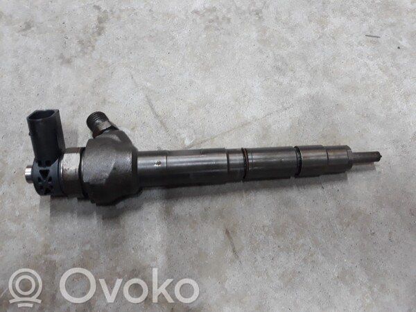 Volkswagen Jetta IV Injector combustibil 