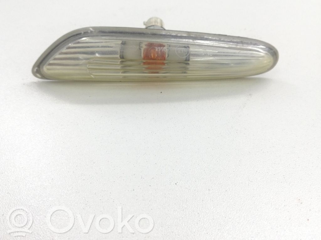 BMW 5 E60 E61 Sparno posūkio žibintas 
