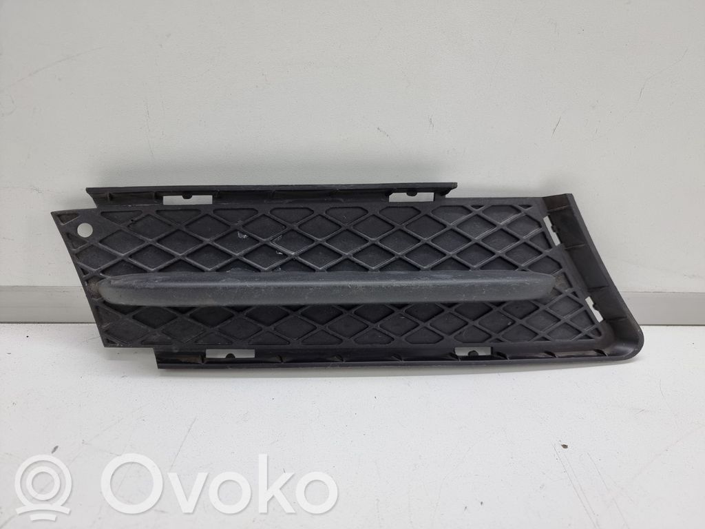 BMW 3 E90 E91 Unteres Gitter dreiteilig vorne 