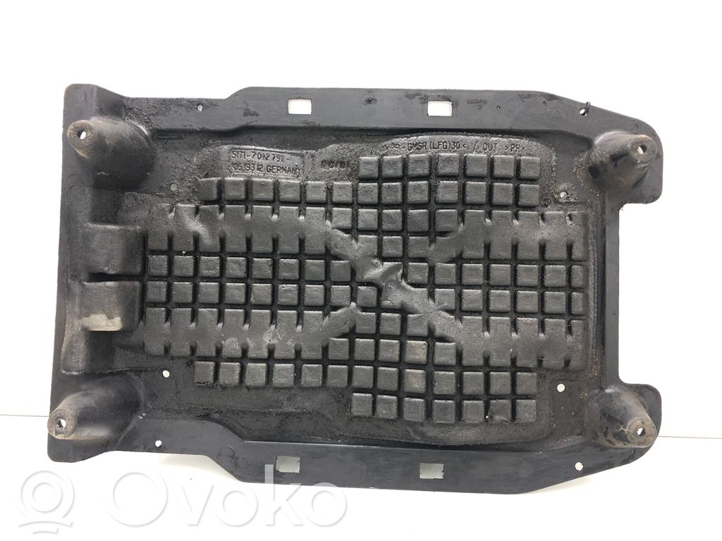 BMW 7 E65 E66 Dzinēja apakšas aizsargs (priekšdaļā) 