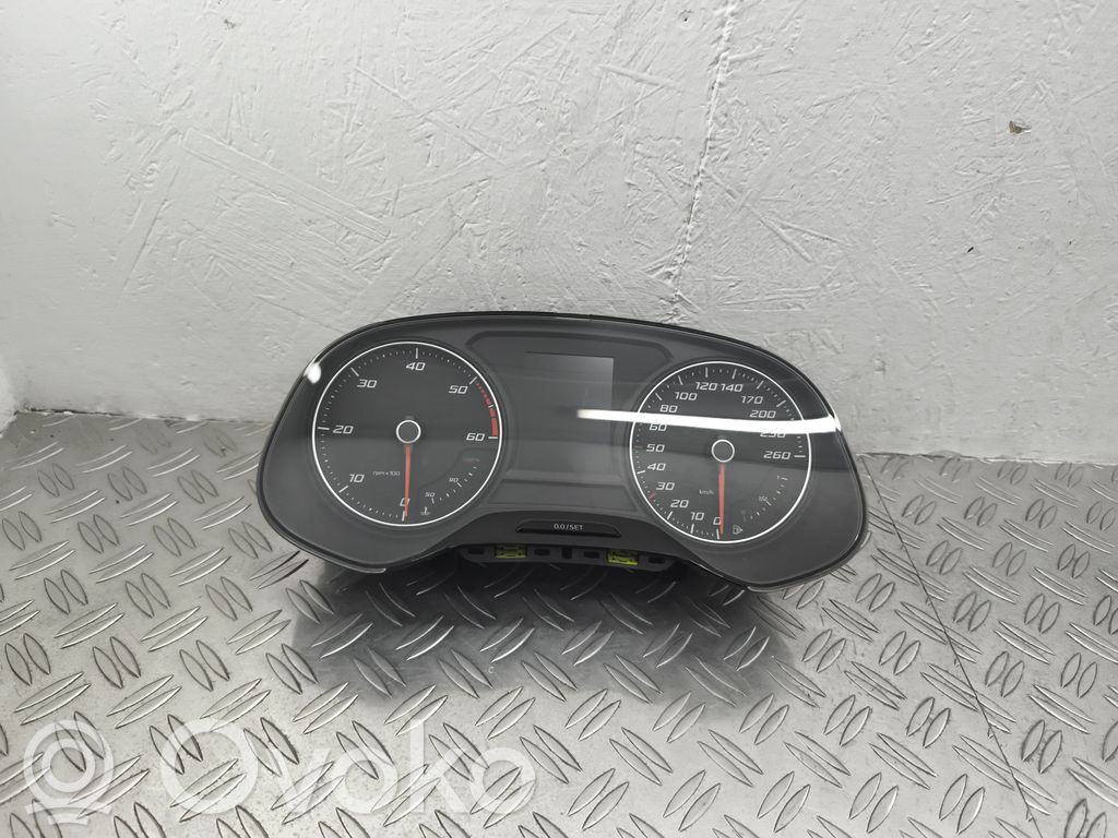 Seat Leon (5F) Speedometer (instrument cluster) 