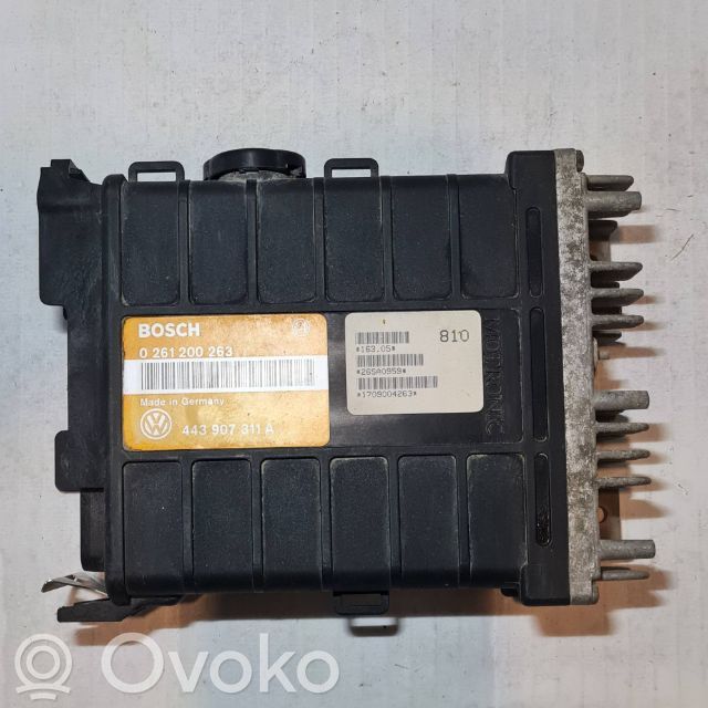 Volkswagen PASSAT B4 Engine control unit/module 