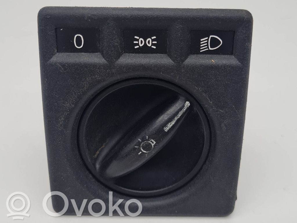 Valokatkaisija   90057580