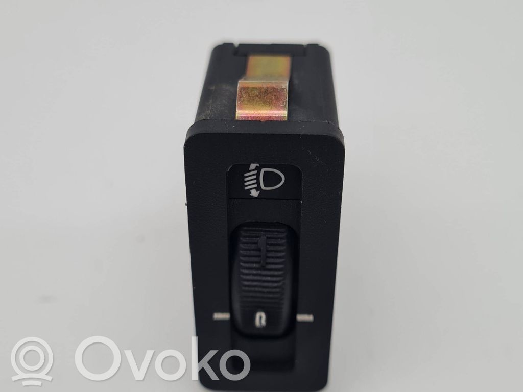 Headlight level height control switch   04000230,1387072