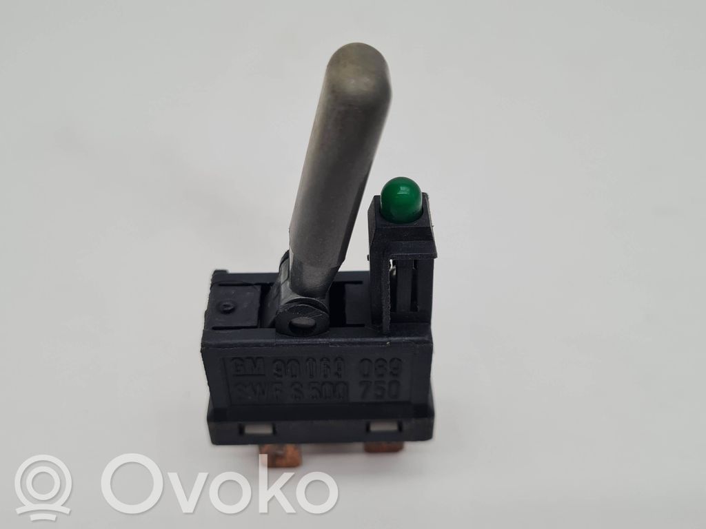 Other switches/knobs/shifts   90069089