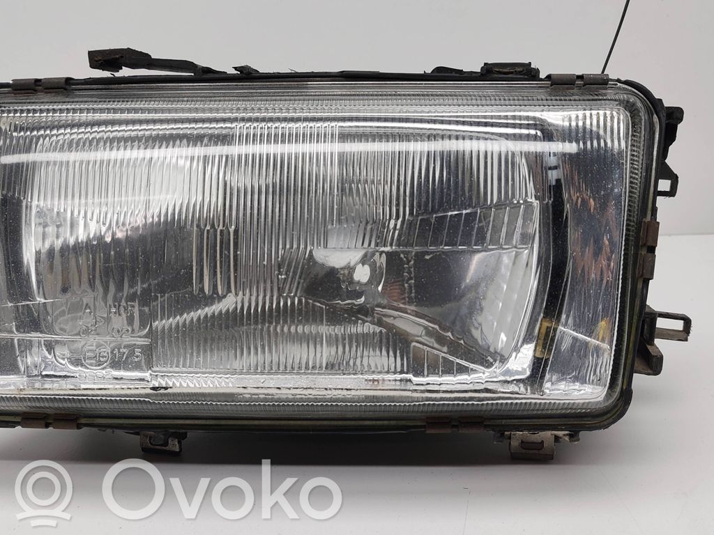 Audi 80 90 B3 Priekinis žibintas 