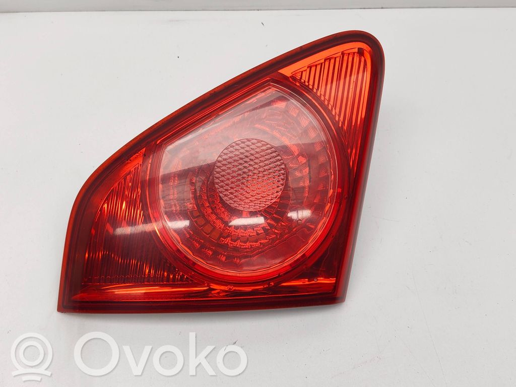 Lampy tylnej klapy bagażnika   12516