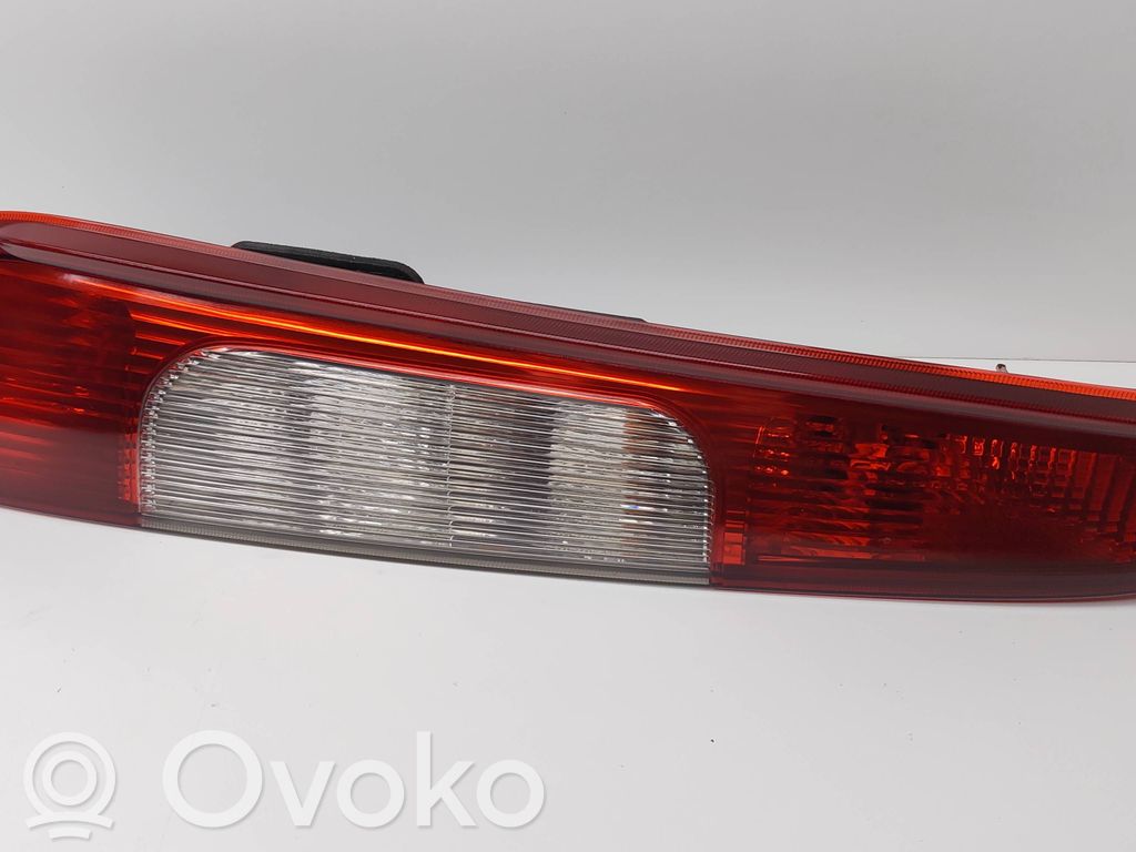Ford Focus C-MAX Lampă spate în caroserie 