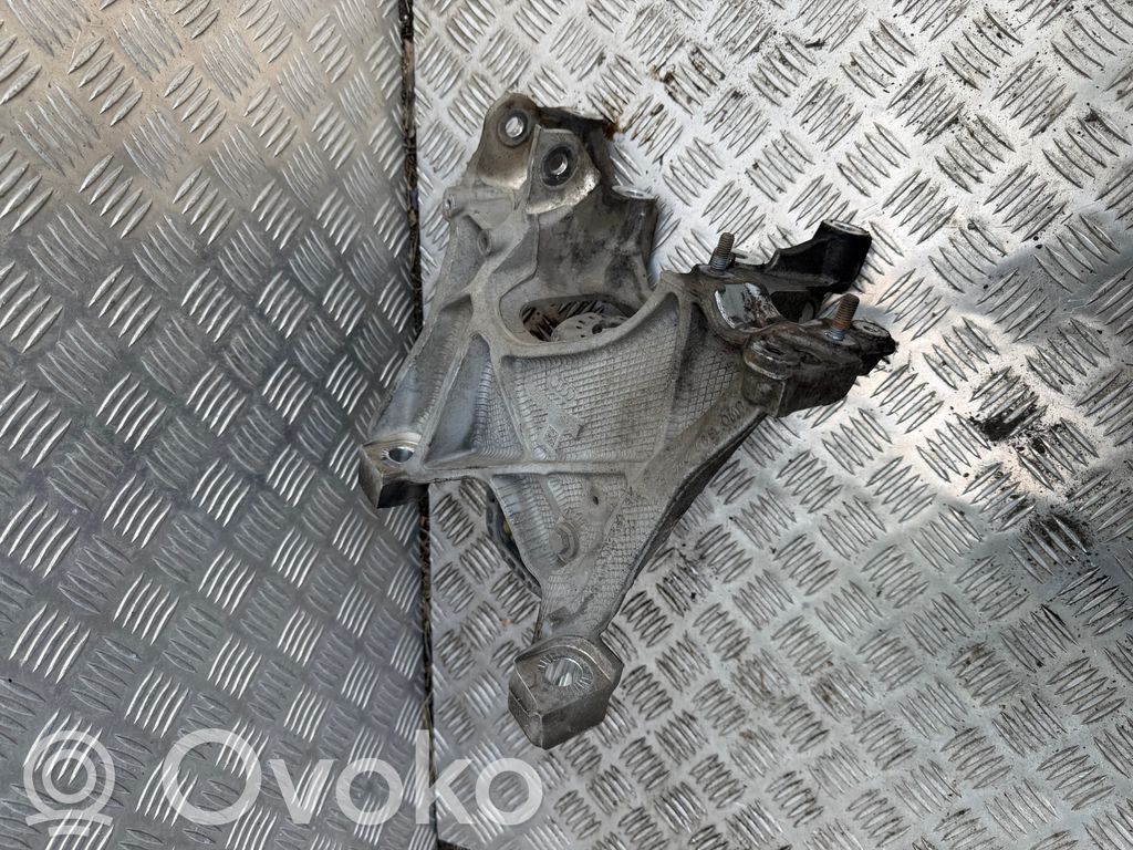 Engine mount bracket   8W0199371AT,8W0399295E