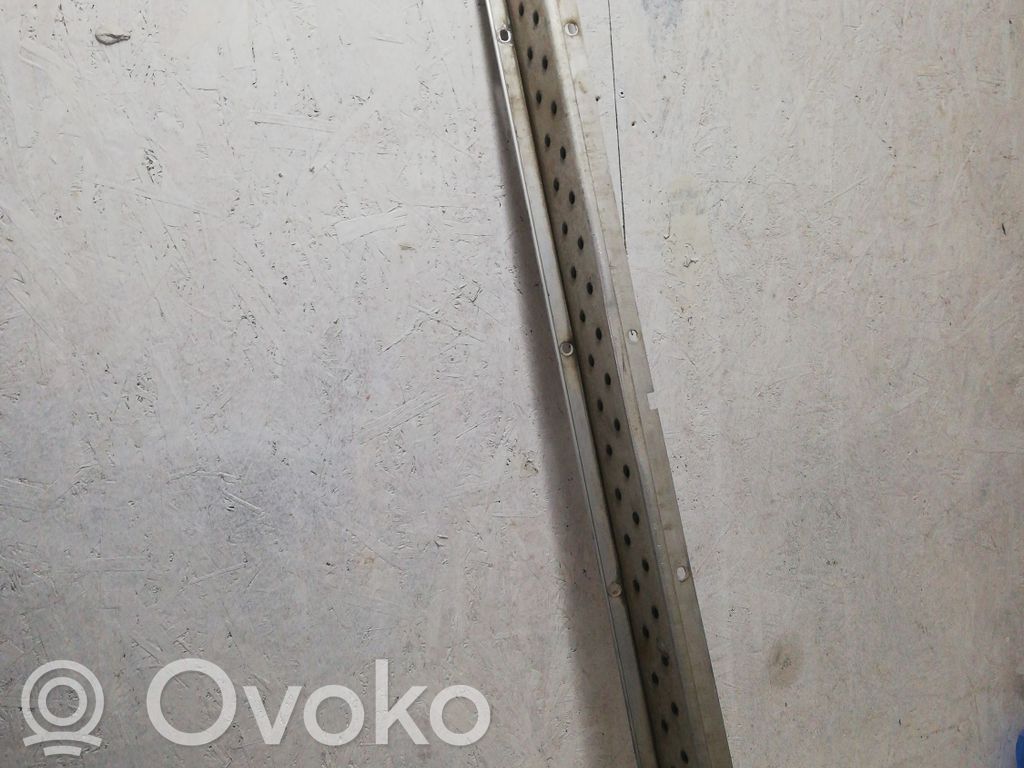 Slenkstis   5171840307810