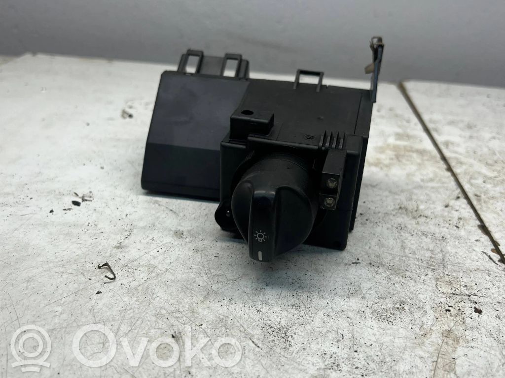 Mercedes-Benz E W210 Light switch 