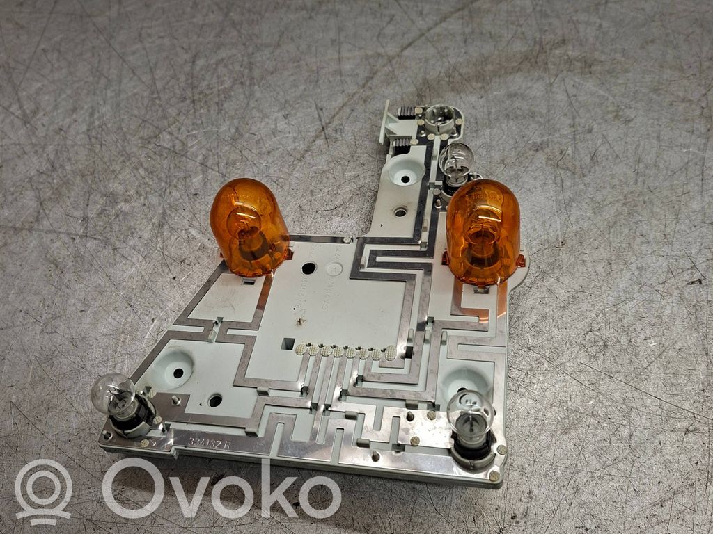 Mercedes-Benz E W211 Lampy tylnej klapy bagażnika 