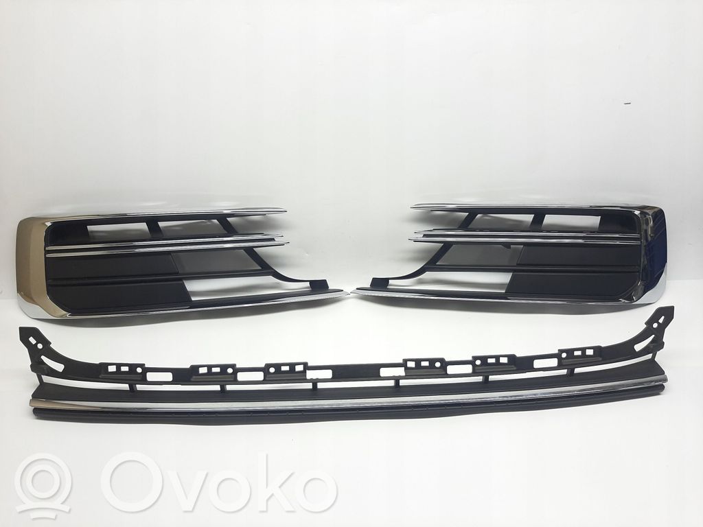 Audi A8 S8 D5 Front bumper lower grill 