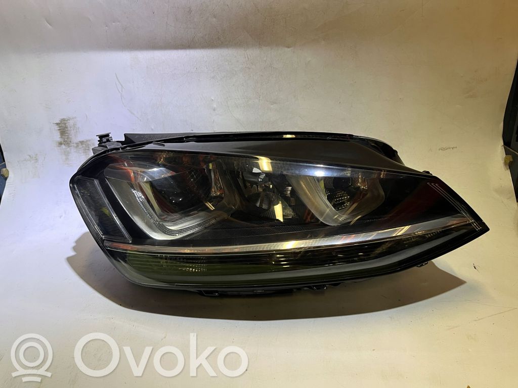 Volkswagen Golf VII Scheinwerfer 
