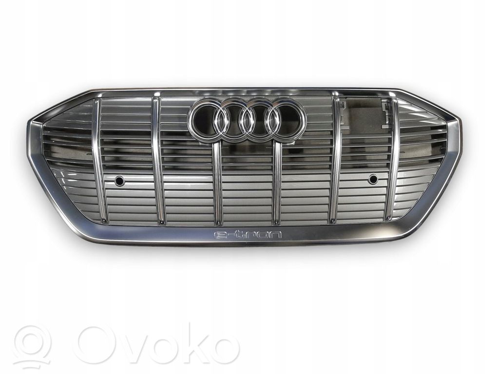 Audi e-tron Grille calandre supérieure de pare-chocs avant 