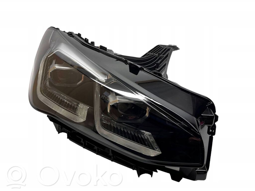 BMW 2 F45 Priekinis žibintas 