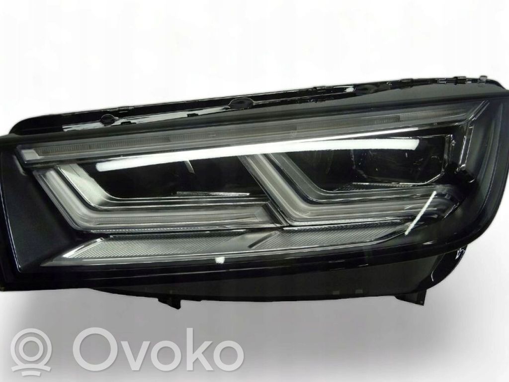 Audi Q5 SQ5 FY Lampa przednia 