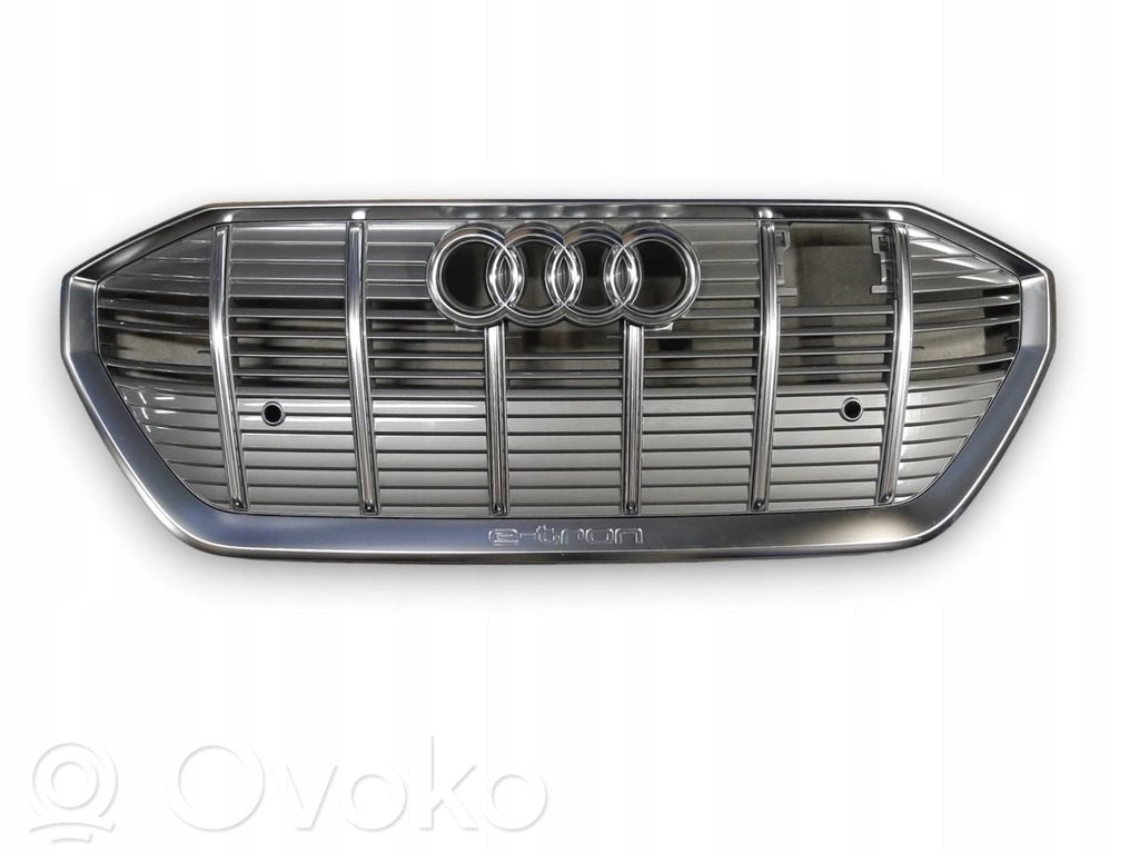 Audi e-tron Grille calandre supérieure de pare-chocs avant 