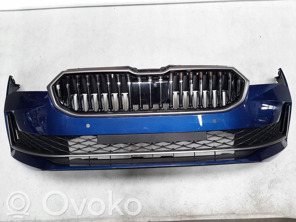 Skoda Superb B8 (3V) Parachoques delantero 