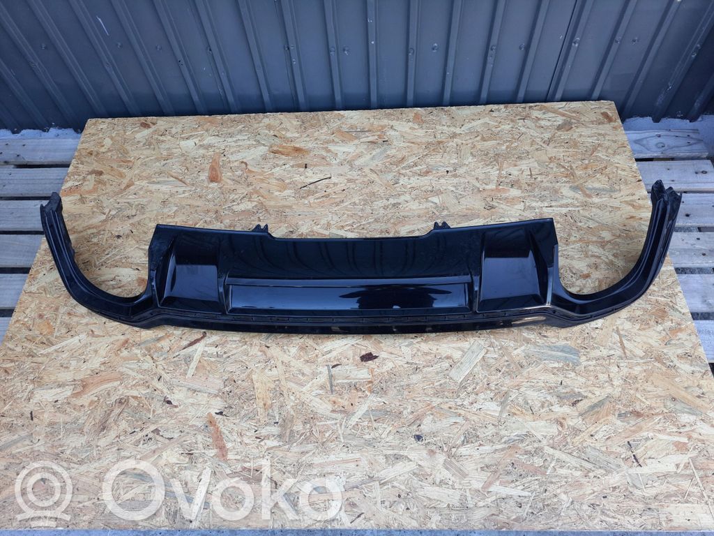 Audi RS4 B9 Takapuskurin alaosan lista 