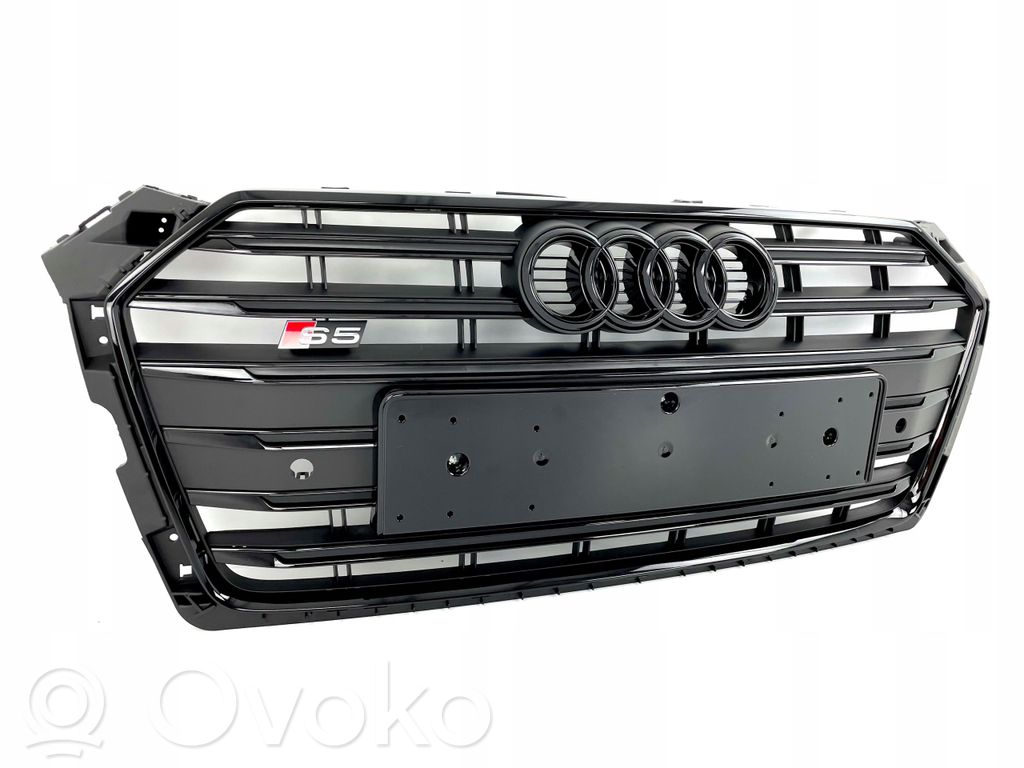 Audi A5 Etusäleikkö 