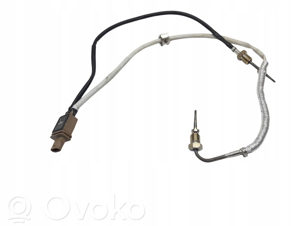 Audi A4 S4 B9 8W Abgastemperatursensor 