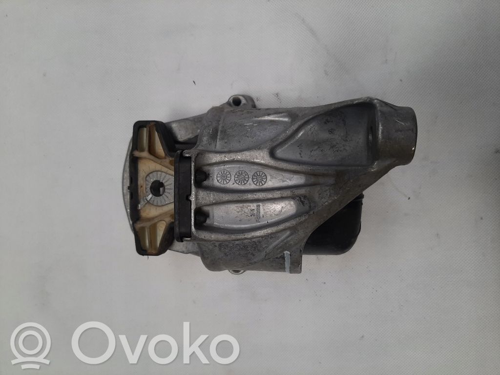 Engine mount bracket   8W0199371DA