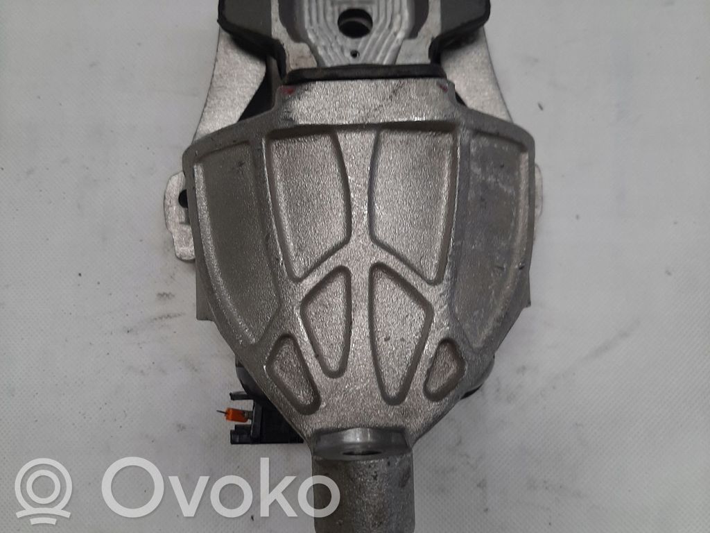 Audi A4 S4 B9 Engine mount bracket 