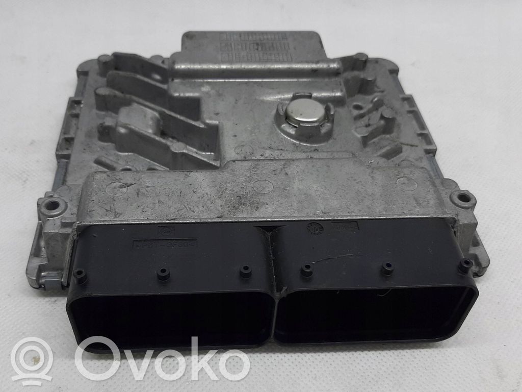 Volkswagen Golf VII Engine control unit/module 