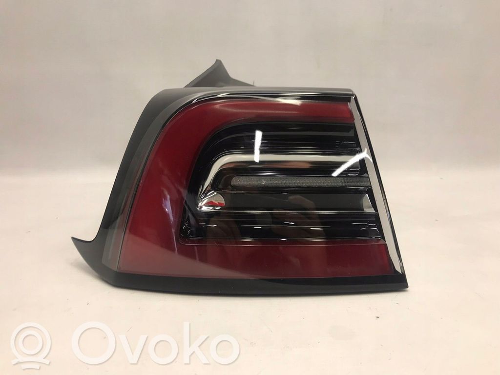 Tesla Model X Takavalot 