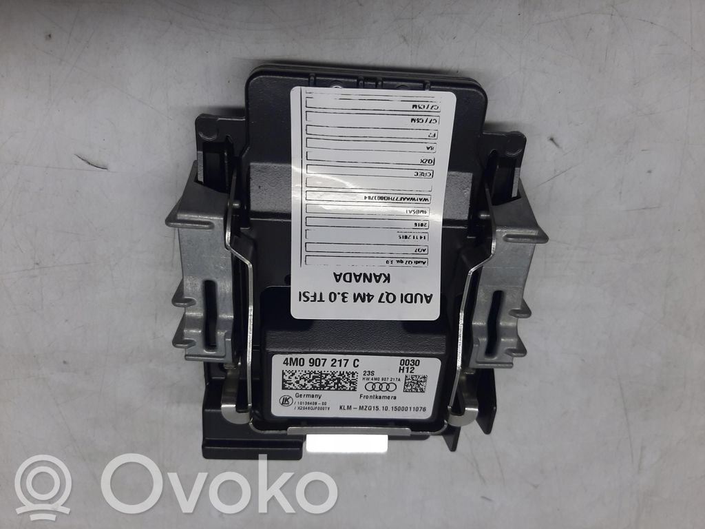 Audi Q7 4M Windshield/windscreen camera 